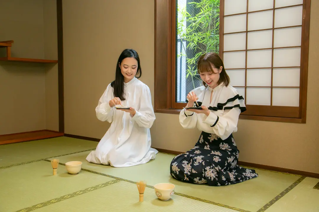 Tea ceremony in casual clothes in Asakusa